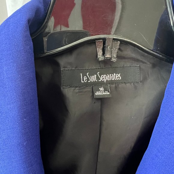 Le Suit Separates Two Button Fully Lined Blazer - Picture 3 of 4